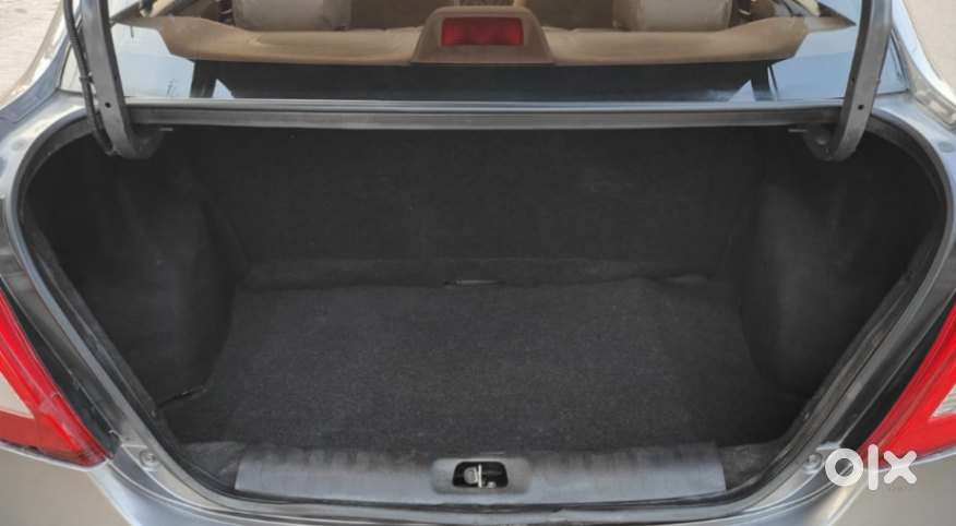 Maruti Suzuki Swift Dzire Vdi Bsiv, 2014, Diesel