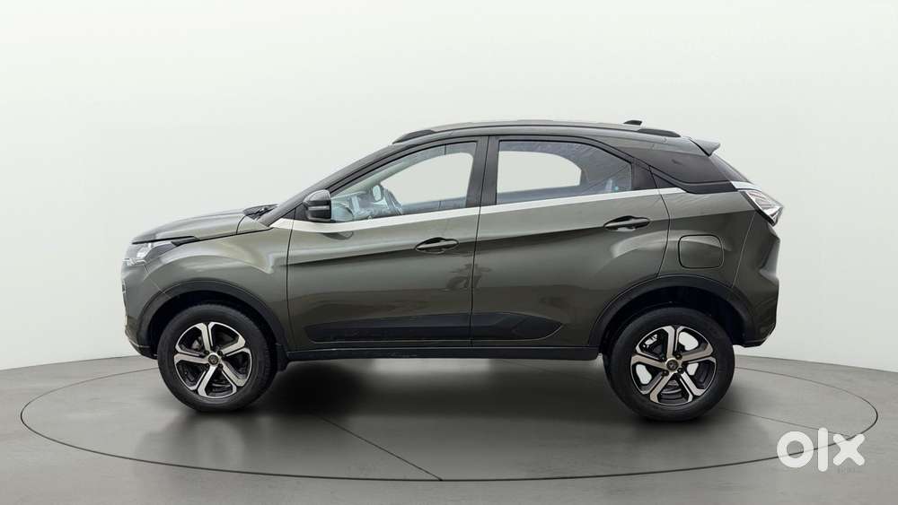 Tata Nexon 1.2 Revotron Xz Plus, 2022, Petrol