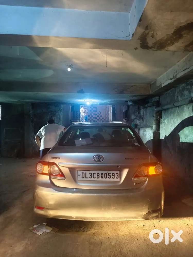 Toyota Corolla Altis 2012 Petrol Well Maintained
