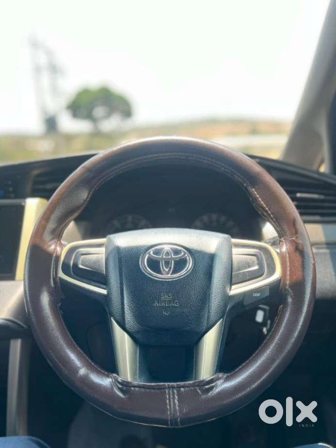 Toyota Innova Crysta 2.4 G Mt 8s, 2016, Diesel
