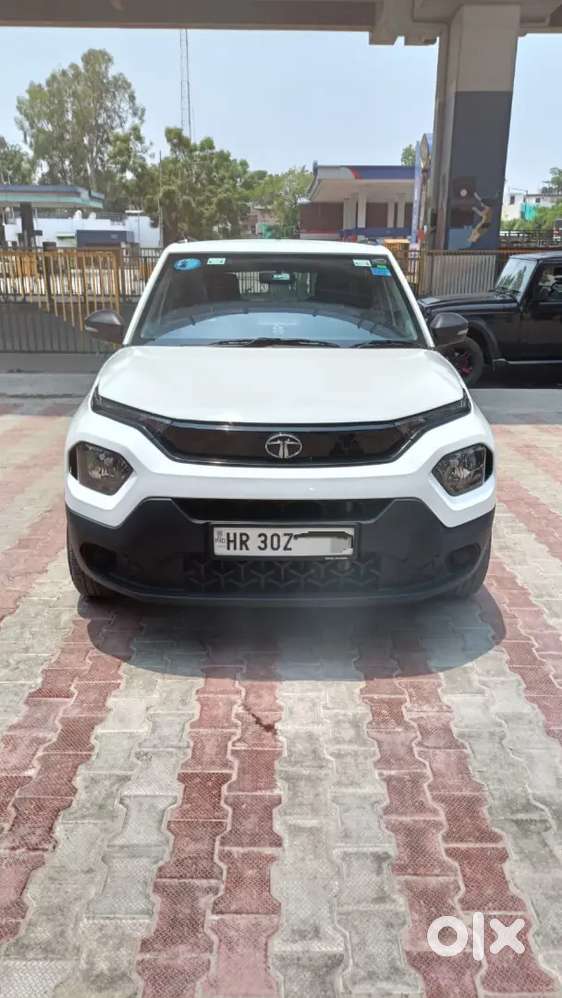 Punch 2023 Model 32000 Runing Ak Dam Mst Condition