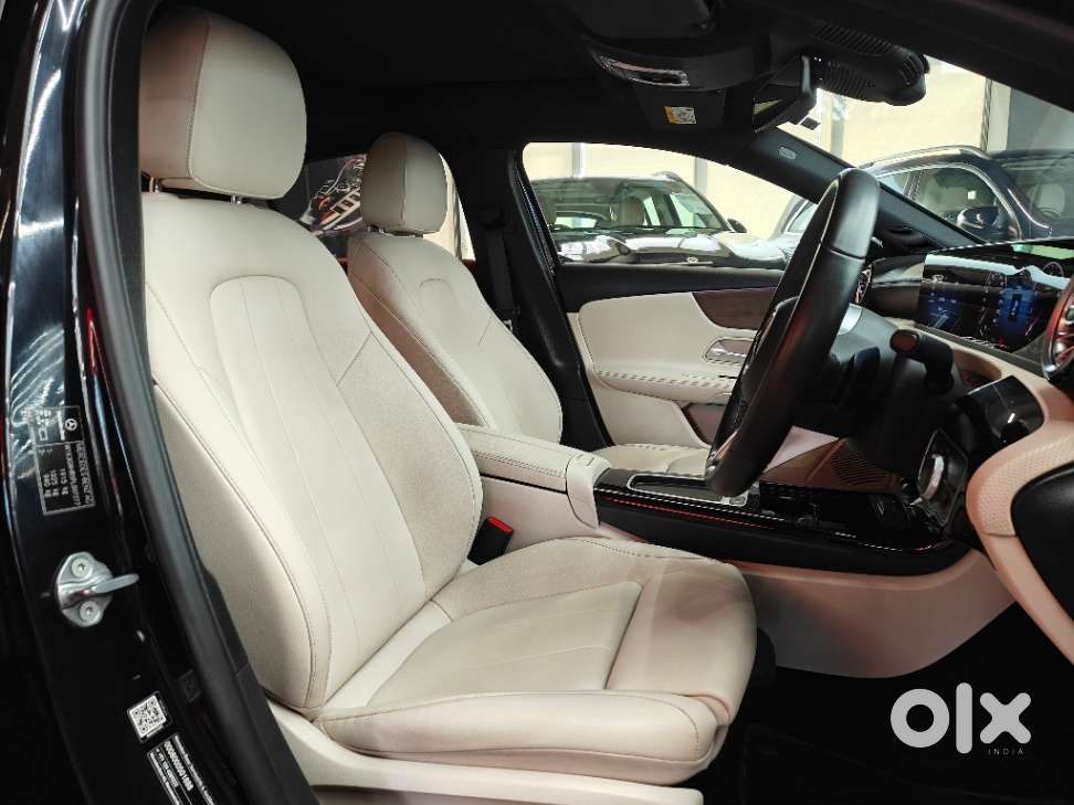 Mercedes-benz A-class Limousine 200, 2023, Petrol