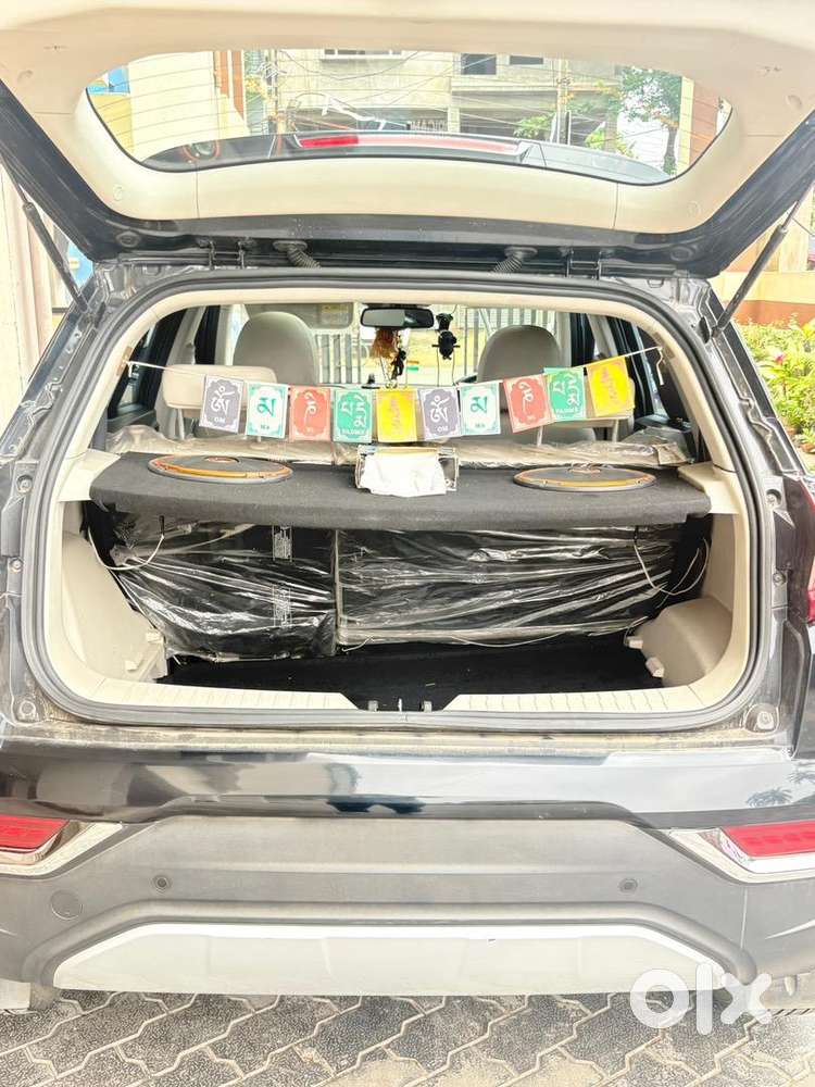 Mahindra Petrol Manual 2022 Car