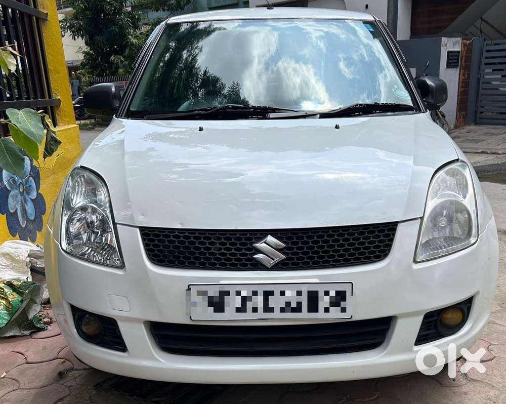 Maruti Suzuki Swift 2010 Petrol Manual