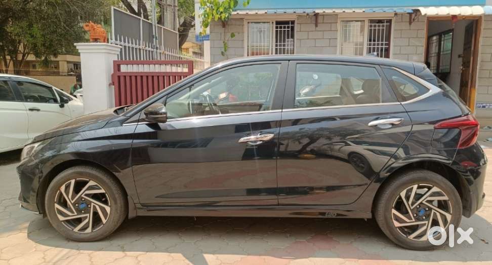 Hyundai I20 Asta (o) 1.2 Ivt, 2024, Petrol