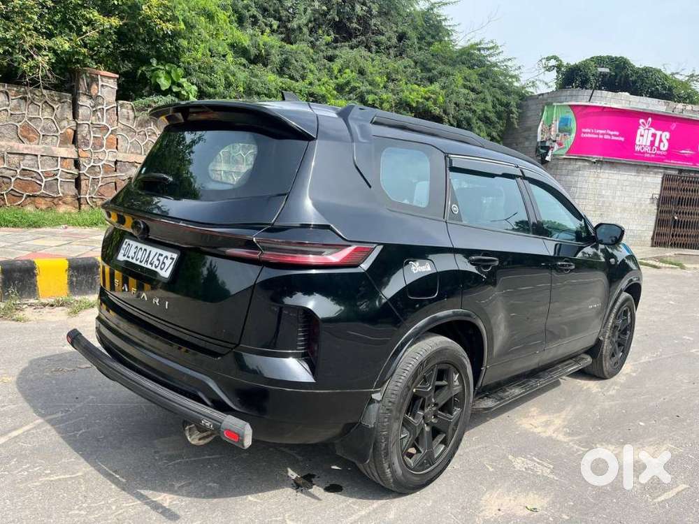 Tata Safari Accomplished Plus Dark Edition, 2024, Diesel