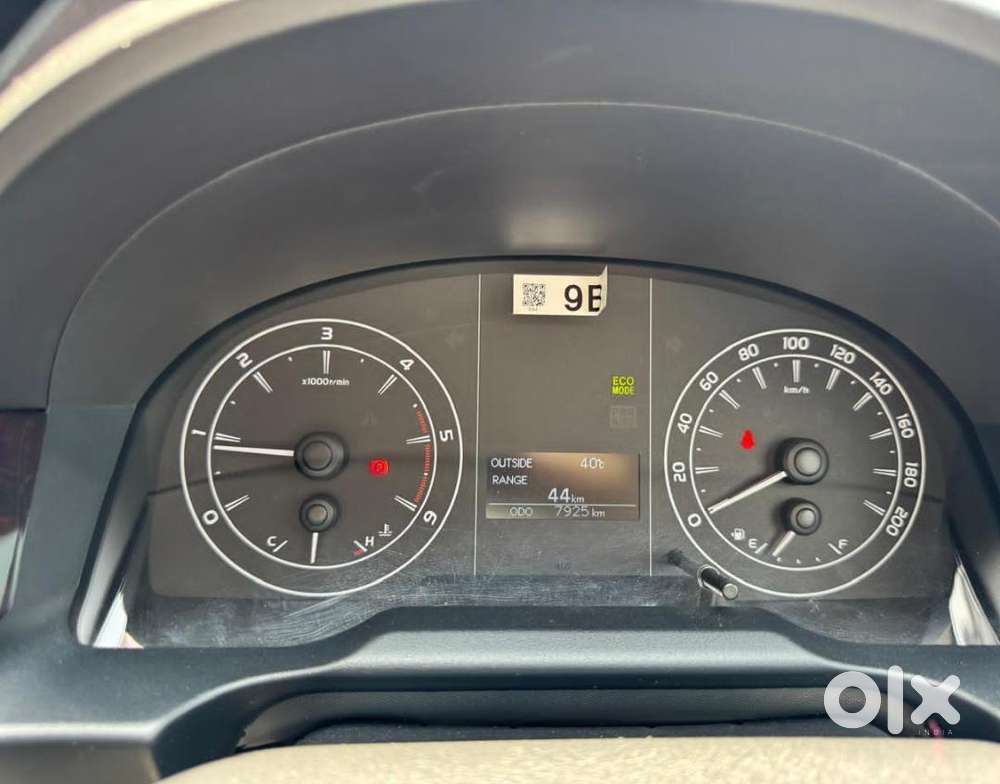 Toyota Innova Crysta 2.4 Gx Limited Edition 8 Str, 2025, Diesel