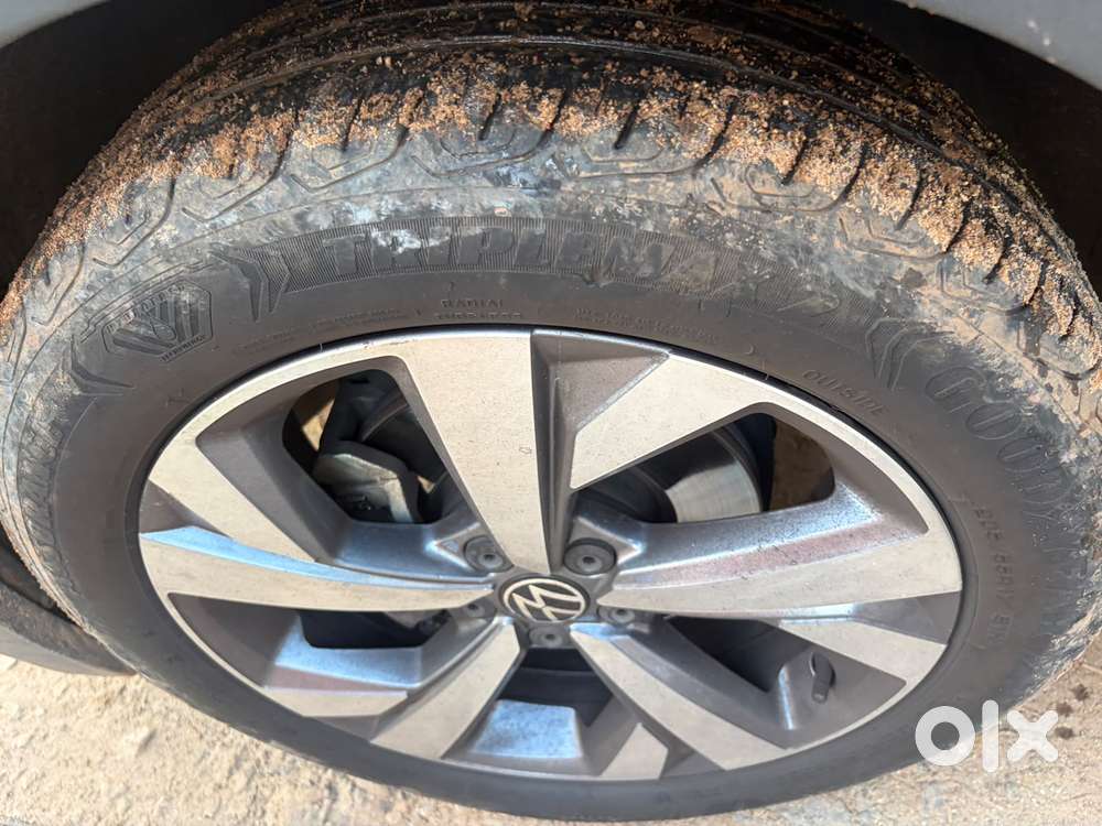 Volkswagen Taigun 1.0 Tsi Topline At, 2023, Petrol
