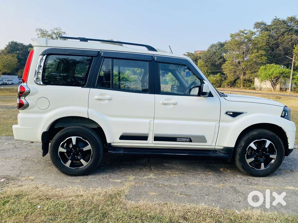 Mahindra Scorpio Classic 2.2 S 11 Mt 7 Str, 2022, Diesel