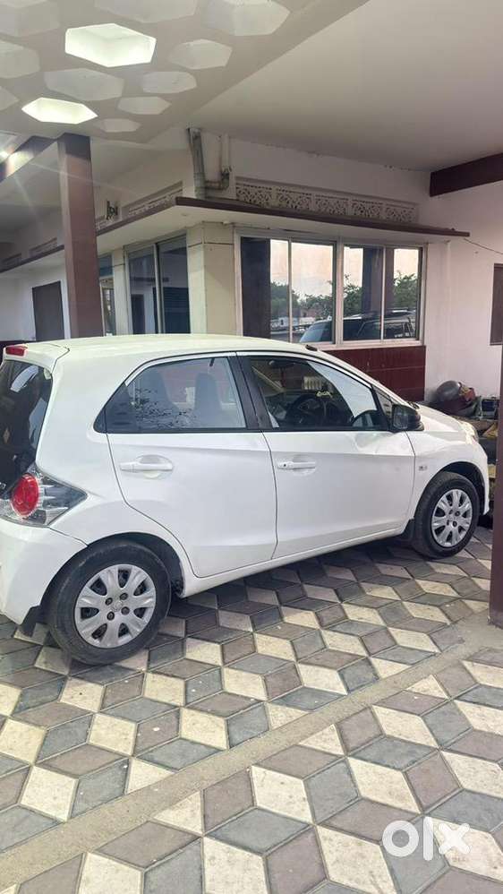 Honda Brio 2016 Cng & Hybrids Well Maintained