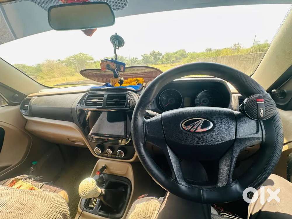 Mahindra Tuv 300 2016