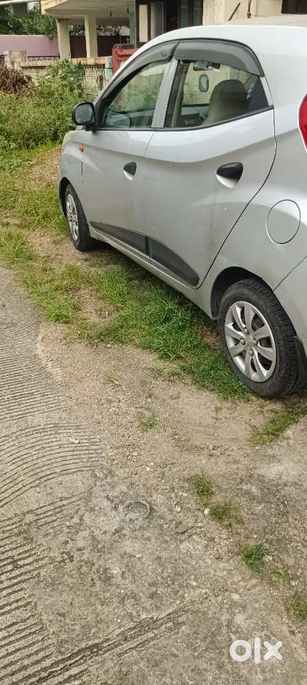 Hyundai Eon Magna 2012
