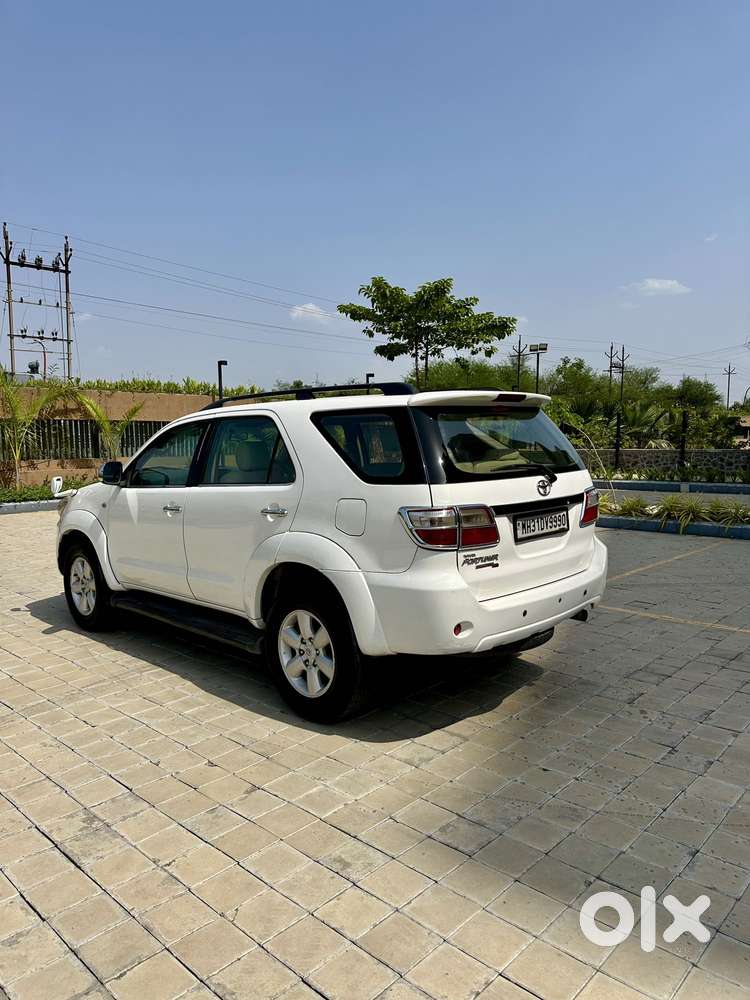 Toyota Fortuner 3.0 4x4 Manual, 2011, Diesel