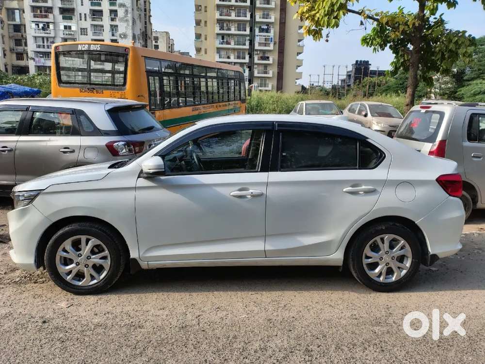 Honda Amaze 1.2 2024 Km Driven