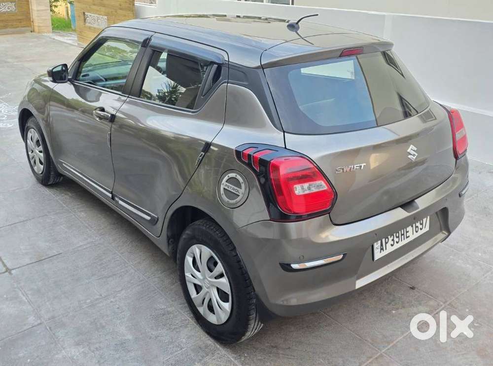 Maruti Suzuki Swift Vxi + Manual, 2020, Petrol