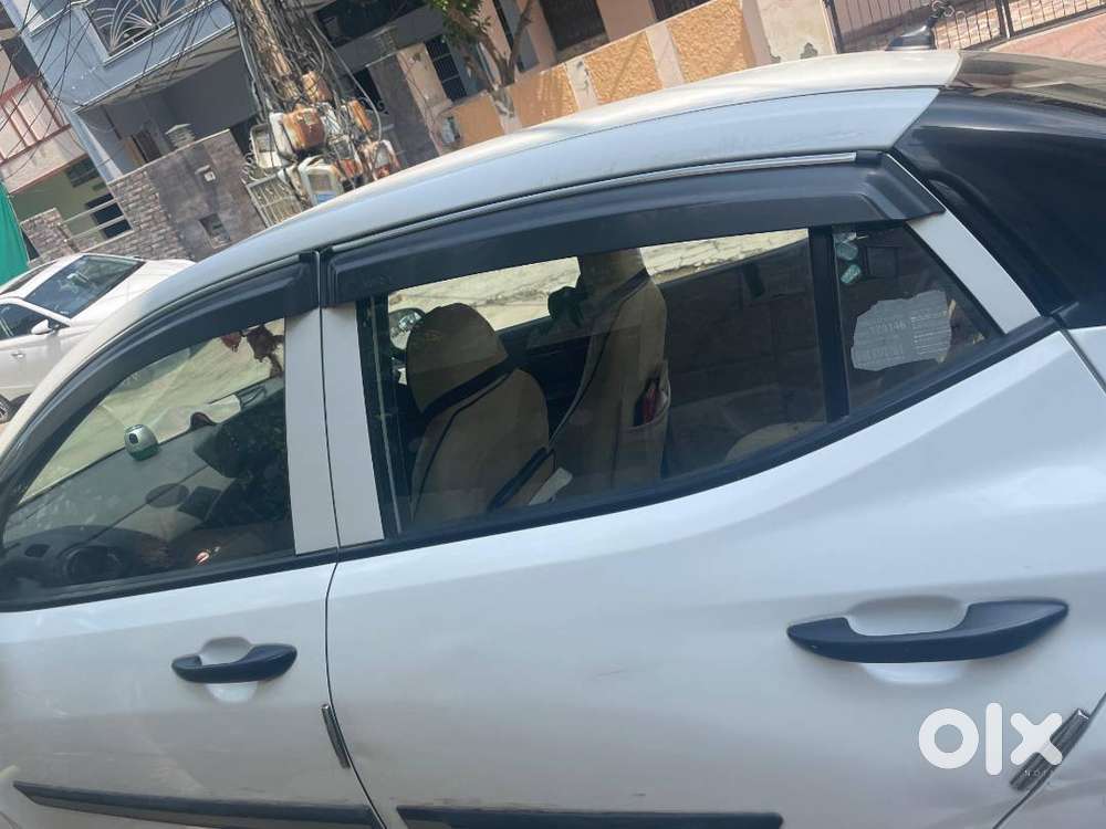 Aura Car Petrol With Cng