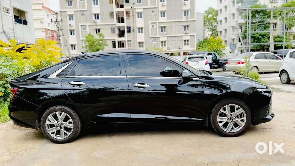 Hyundai Verna Sx(o) Petrol At, 2025, Petrol