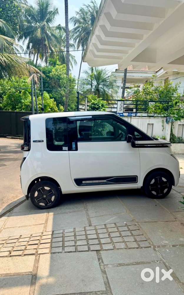 Mg Comet Ev Exclusive  Kl11 Fancy Number  First Owner 7300 Km Only