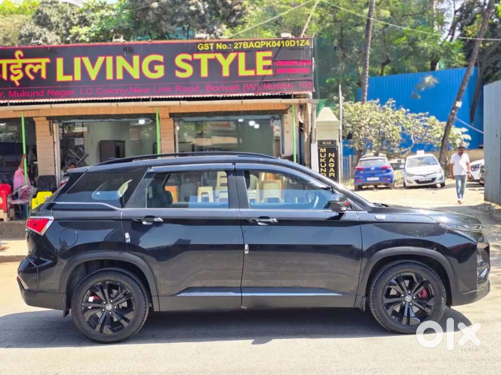 Mg Hector Plus Sharp Pro Blackstorm 1.5 Turbo Petrol Cvt 7 Str, 2024..