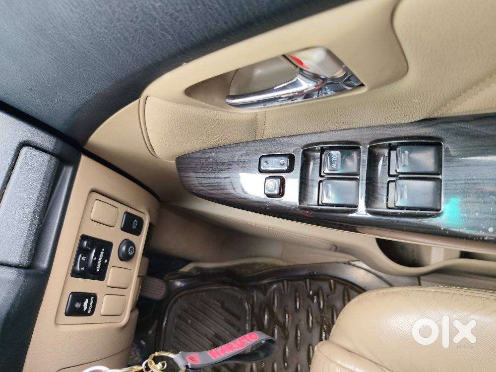 Toyota Fortuner 4x2 Manual, 2014, Diesel