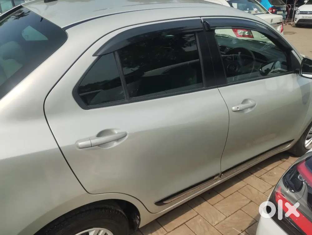 Maruti Suzuki Dzire 2018 Petrol 33000 Km Driven