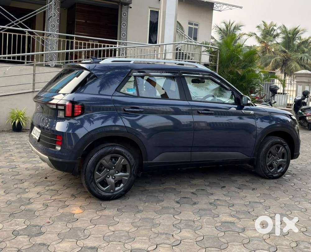 Hyundai Venue S, 2023, Petrol