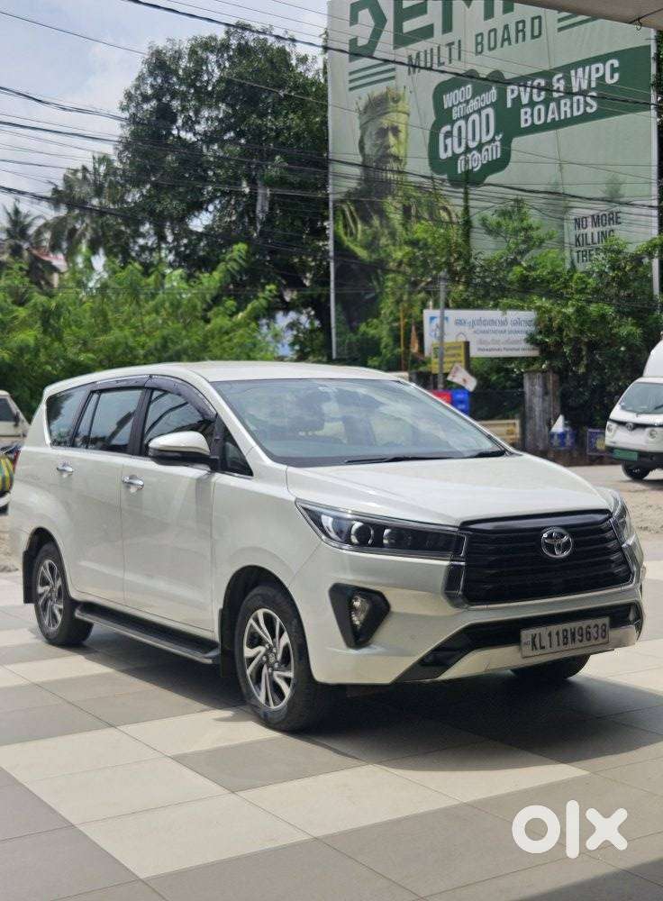 Toyota Innova Crysta 2.4 V 7 Str, 2022, Diesel