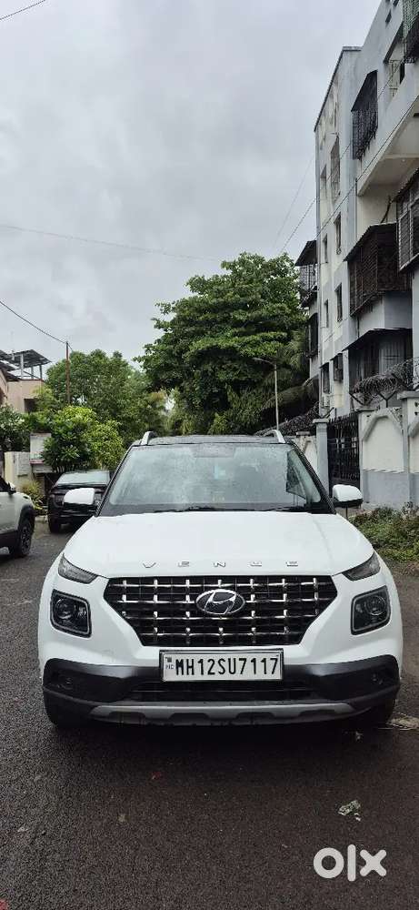 Hyundai Venue 2020 Diesel Well Maintained