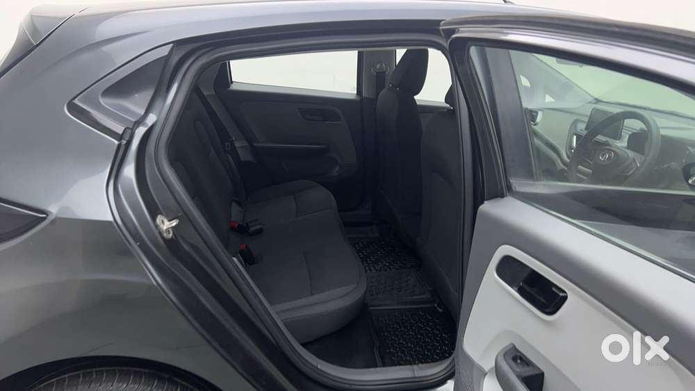Tata Altroz 1.2 Xt, 2020, Petrol