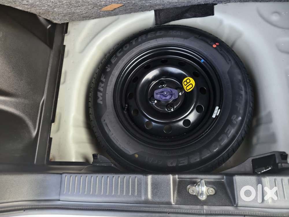 Maruti Suzuki Swift 1.3 Zxi, 2024, Petrol