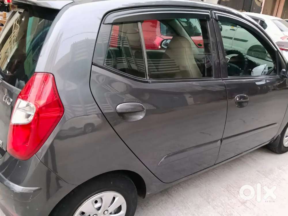 Hyundai Grand I10 Petrol Automatic 2011