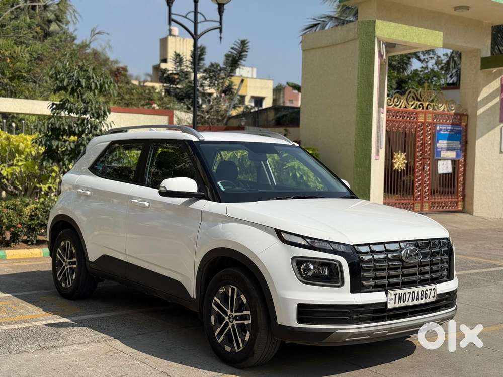 Hyundai Venue Sx (o) Mt 1.5 Diesel, 2022, Diesel