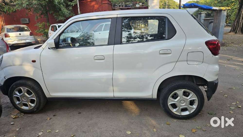 Maruti Suzuki S-presso Vxi Opt, 2020, Petrol