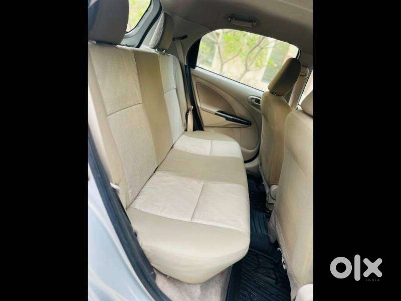Toyota Etios Liva Vx Dual Tone, 2015, Petrol