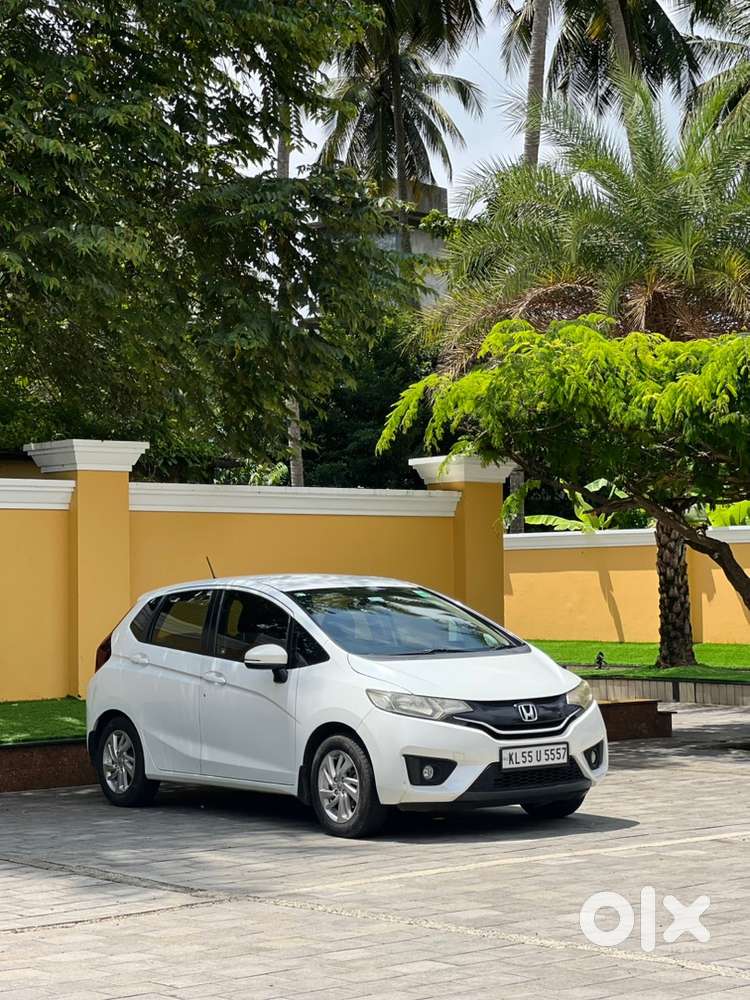 Honda Jazz 1.2 V 2016 Cng/petrol