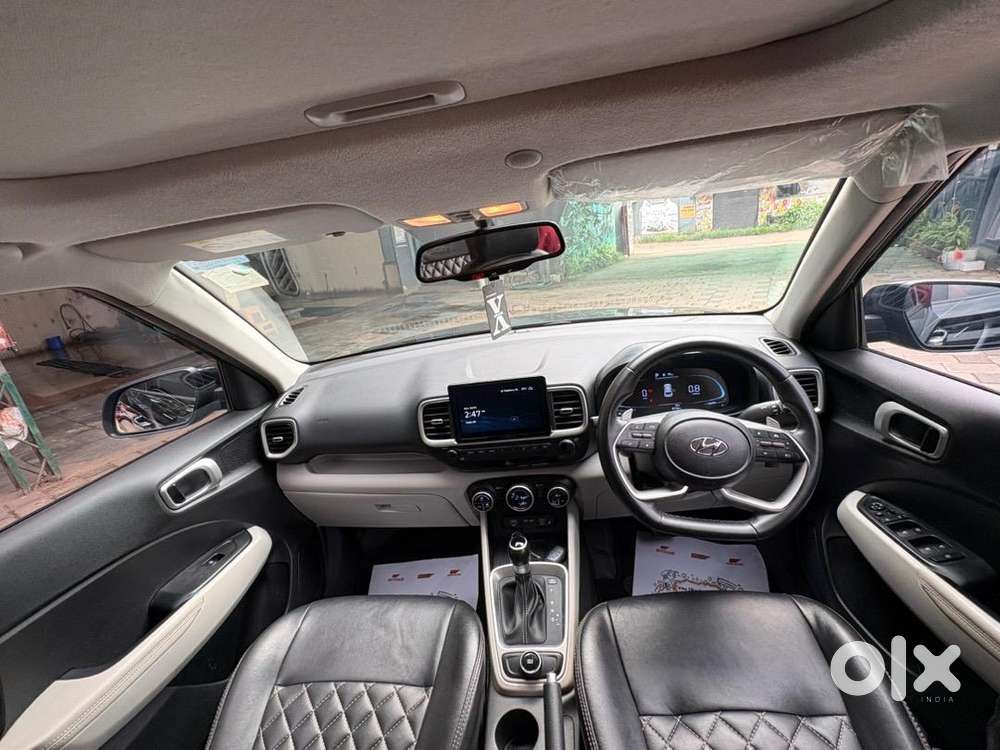 Hyundai Venue 2022 Petrol Well Maintained