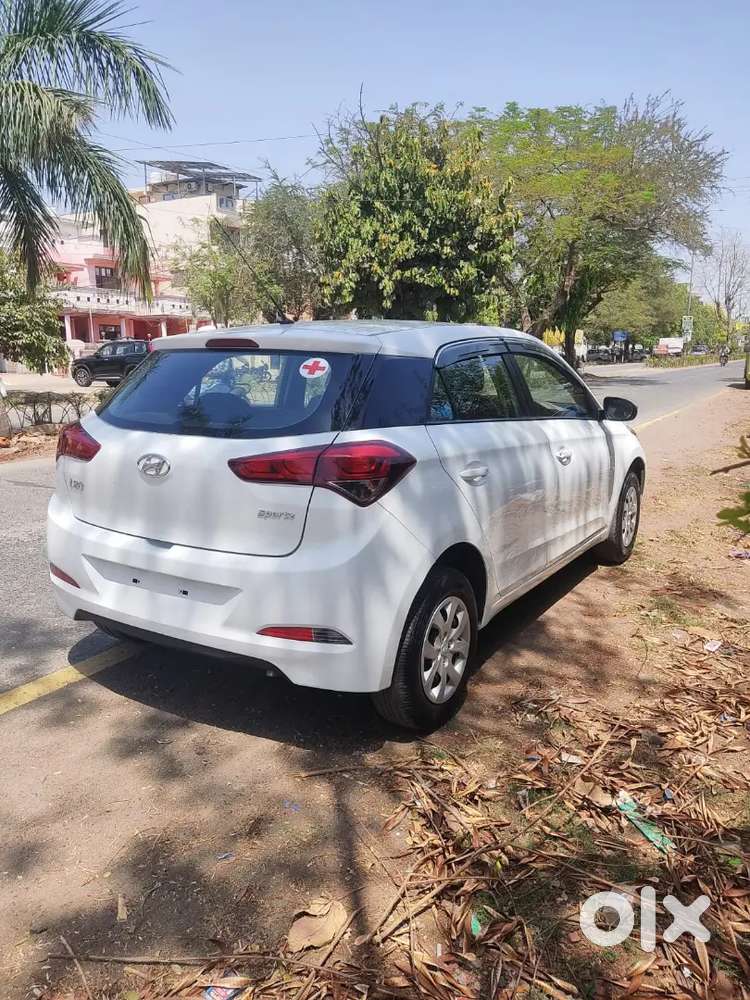 Hyundai New I20 2018 Petrol 38000 Km Driven