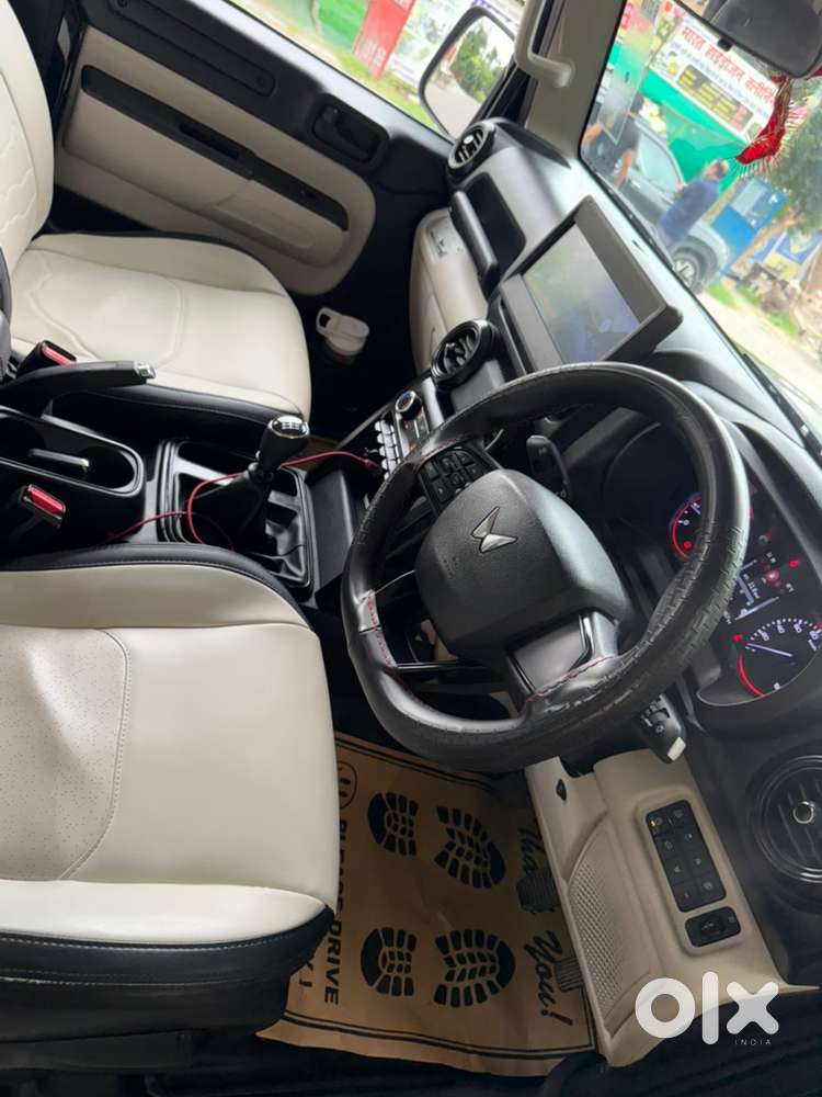Mahindra Thar Roxx 2025