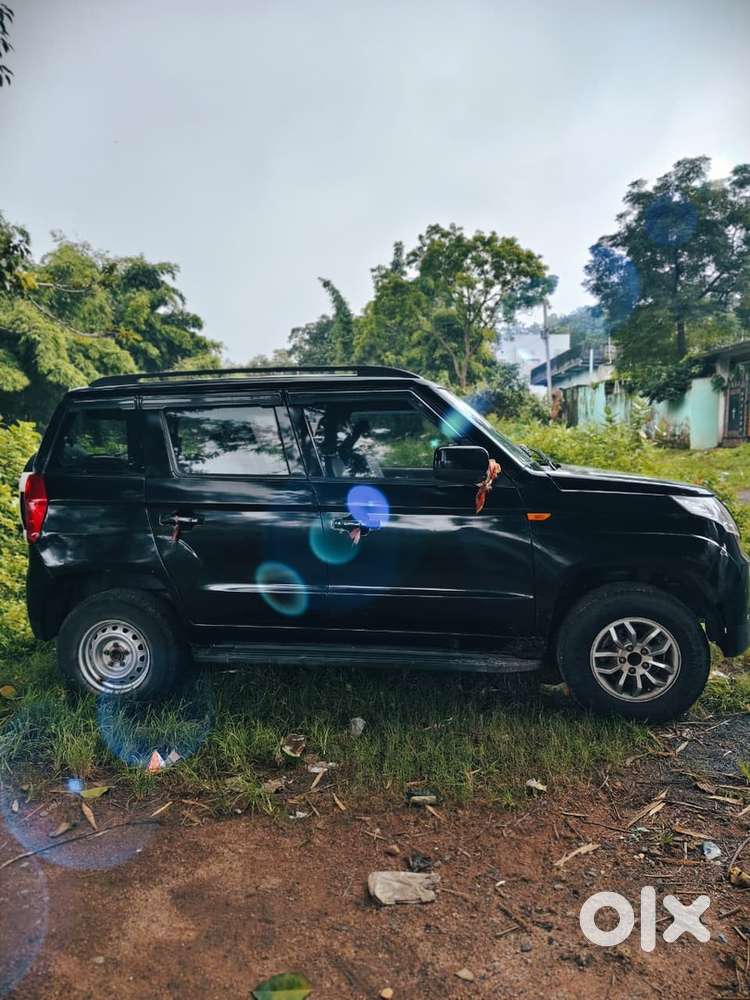 Mahindra Tuv 300 2017
