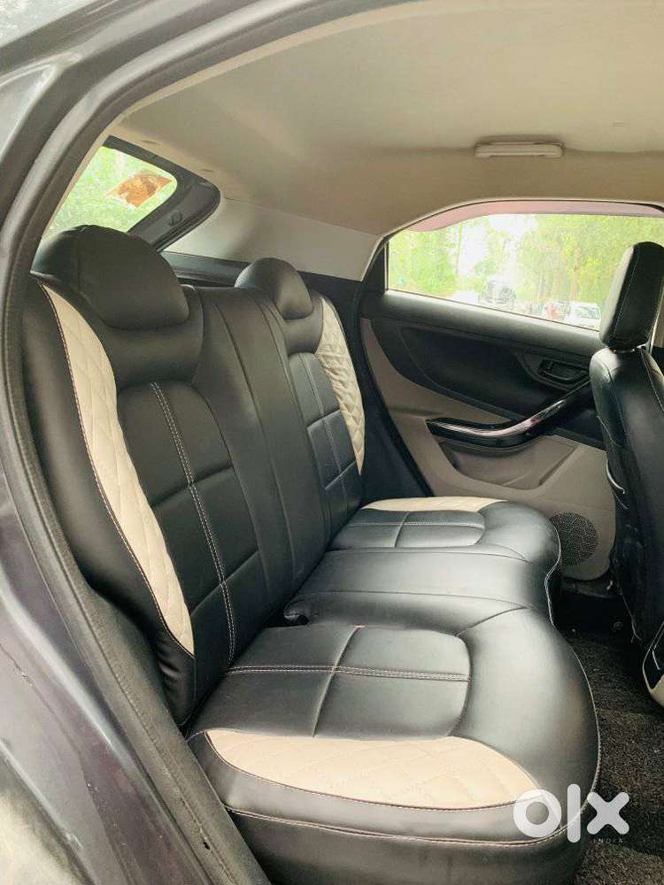 Tata Nexon 1.5 Revotorq Xm (s), 2018, Diesel