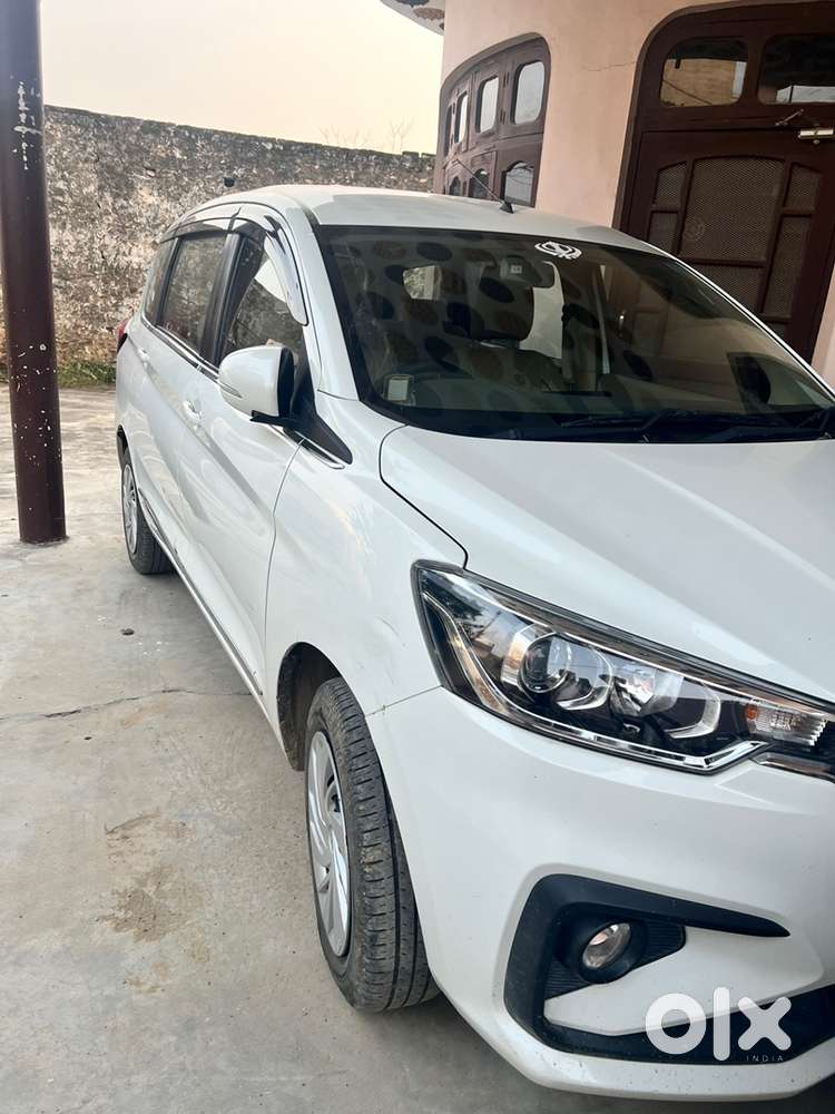 Maruti Suzuki Ertiga Vxi 2025