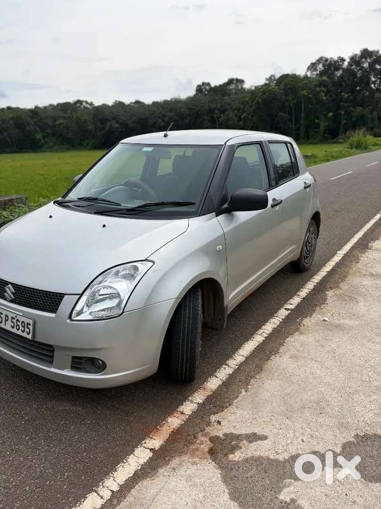 Maruti Suzuki Swift 2006 Petrol 68000 Km Driven