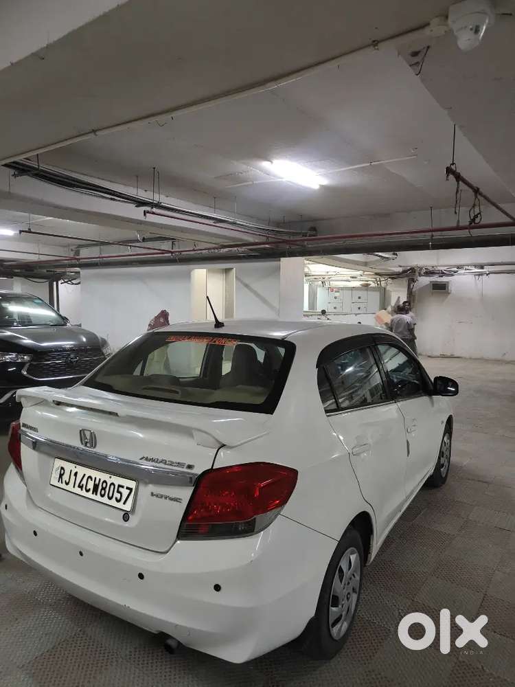Honda Amaze Smt Diesel  Single Owner  Tafeta White