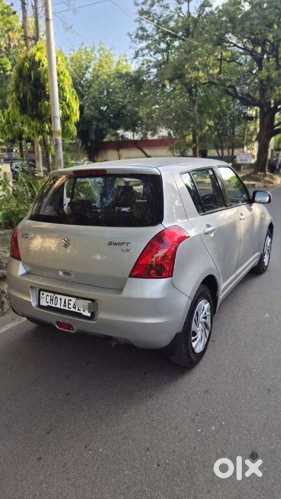 Maruti Suzuki Swift Vxi Optional, 2010, Petrol