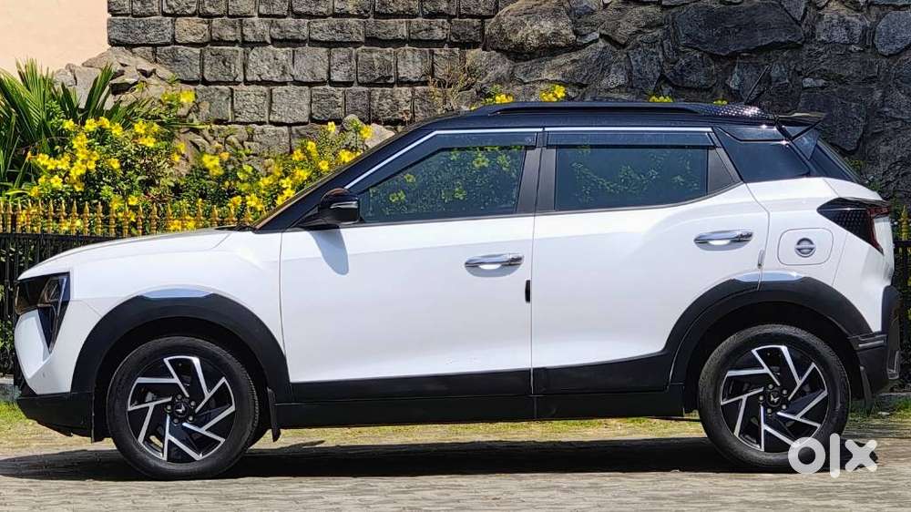 Mahindra Xuv 3xo Ax7 Diesel Mt, 2024, Diesel