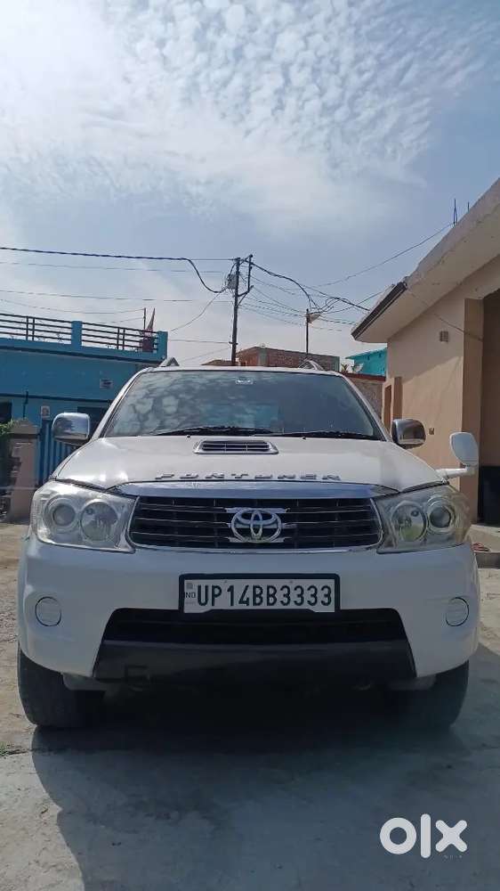 Toyota Fortuner 2010 Diesel 247000 Km Driven