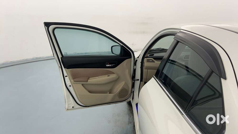Maruti Suzuki Dzire Vxi Ags, 2022, Petrol