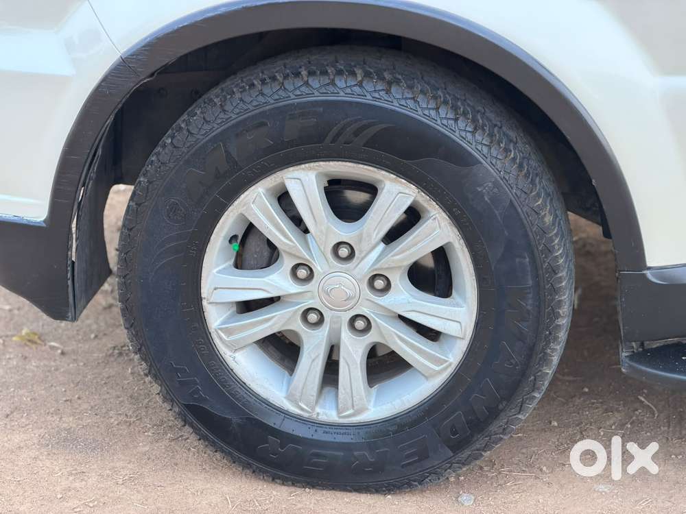 Mahindra Rexton, 2015, Diesel