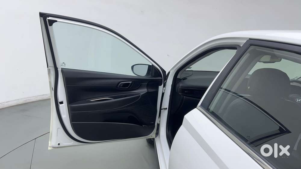 Hyundai New I20 1.2 Asta (o) Mt, 2022, Petrol