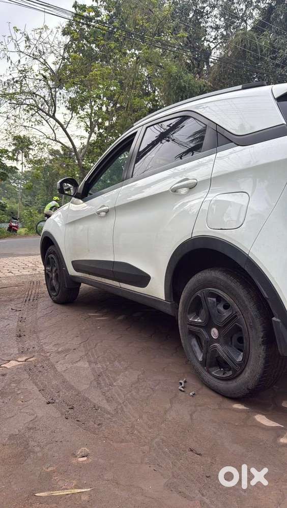 Tata Manual Petrol 2019